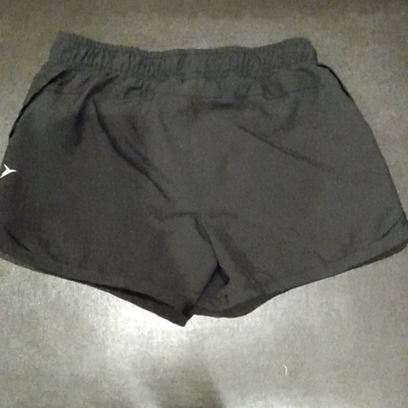 Girls Old Navy Go-Dry Active Shorts - Picture 3 of 3